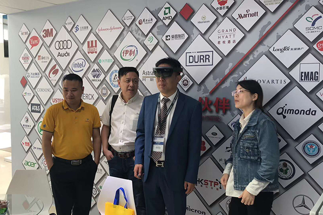 AR增強現實的工作原理、技術需求以及解決方案