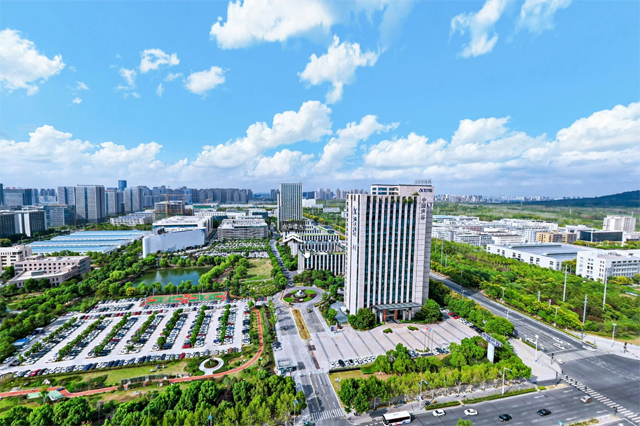 現(xiàn)實(shí)生活中哪些企業(yè)比較適合用VR？